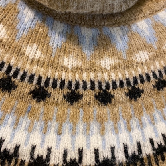 H&M sweater - Picture 2 of 7